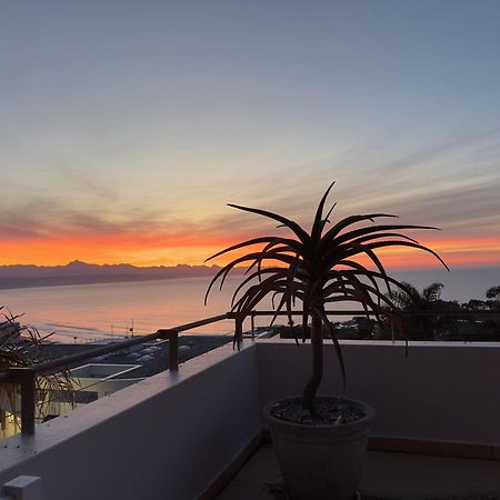 普勒滕贝格湾Penthouse 230M2 On The Sea公寓 外观 照片